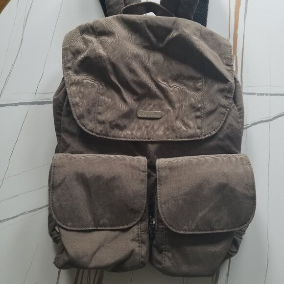 baggalini Handbags - Baggalini Mission Khaki Purse Backpack